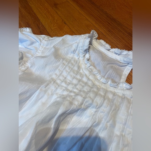 a.n.a White Peasant Feminine Flutter Sleeve Blouse Petite Large - Picture 6 of 6